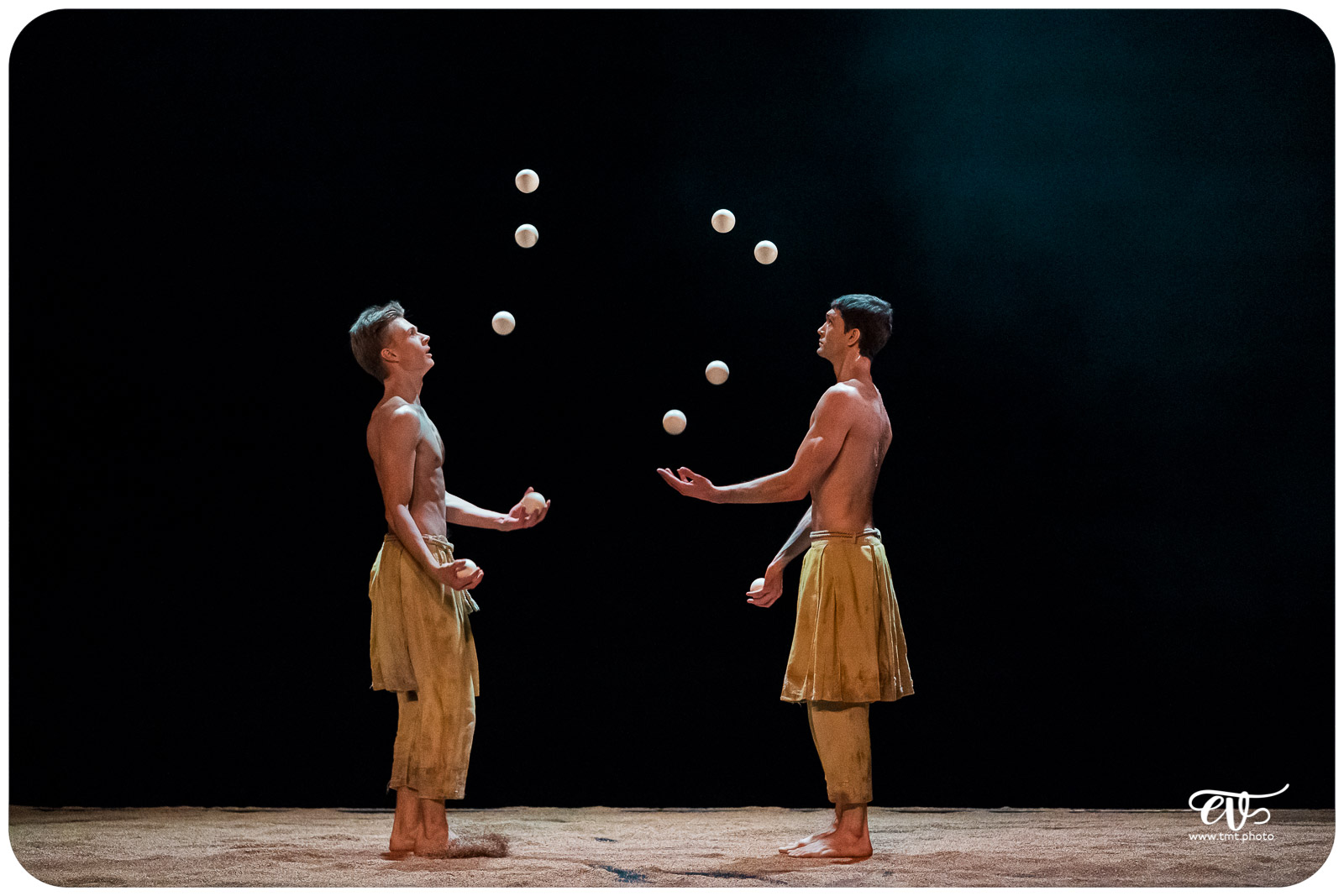 MY LAND (RECIRQUEL COMPANY)